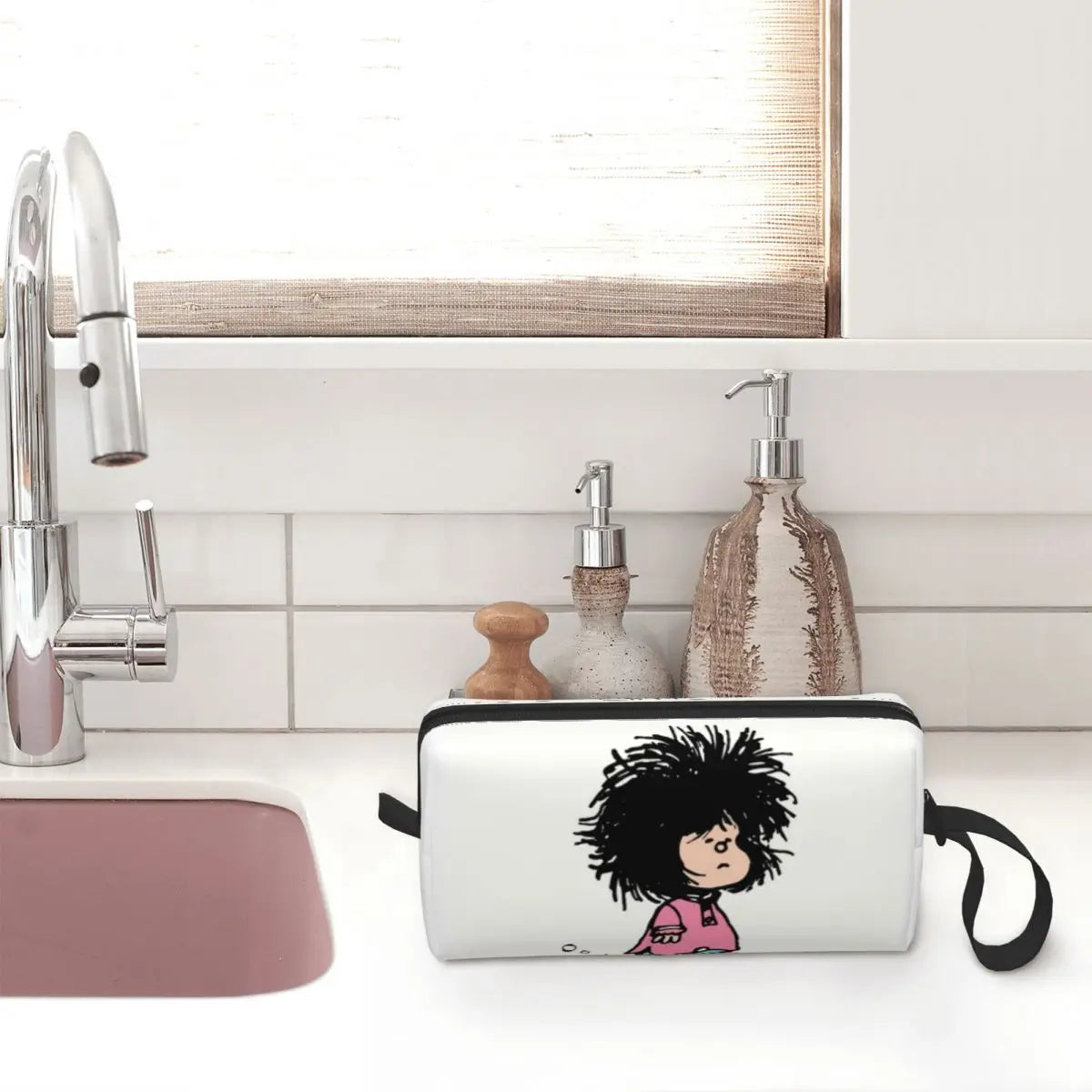 Custom Humor Manga Mafalda Travel Toiletry Bag Women Quino Argentina Cosmetic Makeup Bag Beauty Storage Bags Dopp Kit Box Case
