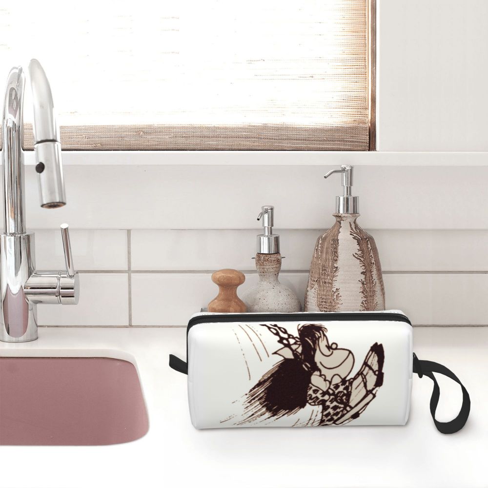 Custom Humor Manga Mafalda Travel Toiletry Bag Women Quino Argentina Cosmetic Makeup Bag Beauty Storage Bags Dopp Kit Box Case
