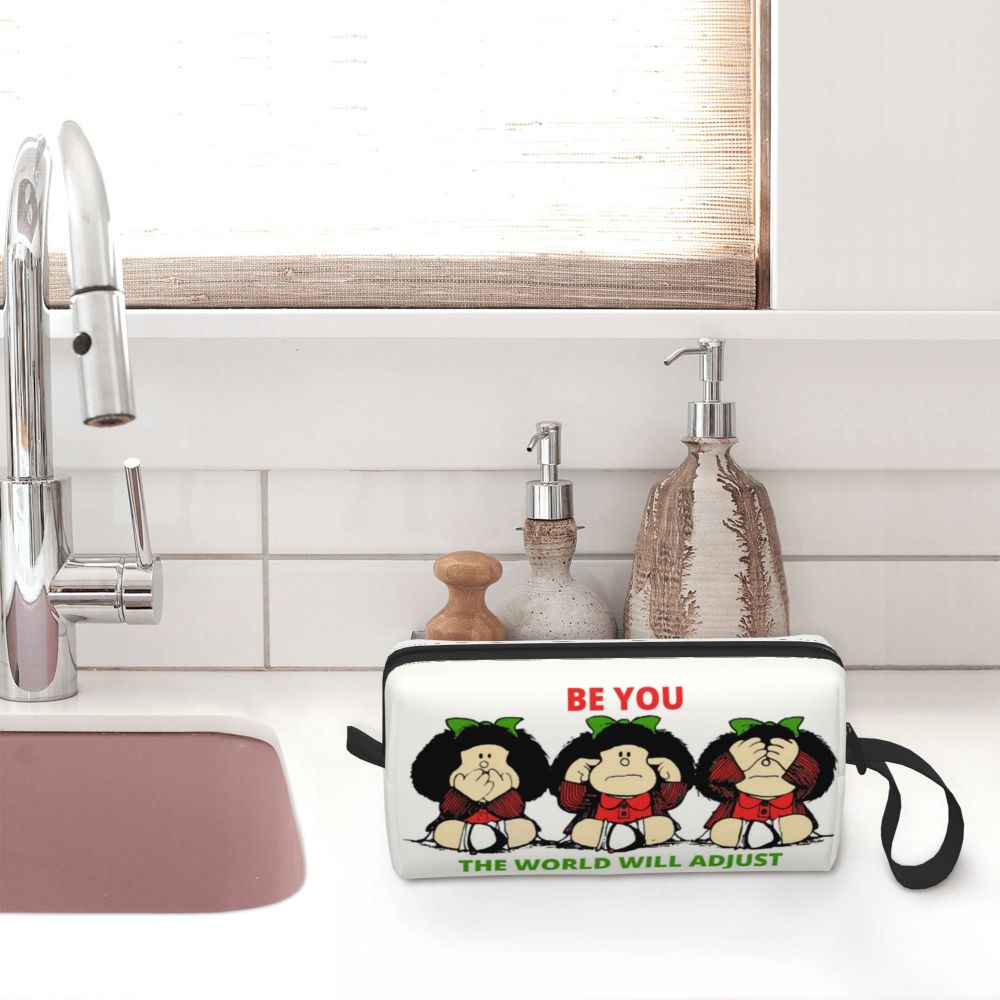 Custom Humor Manga Mafalda Travel Toiletry Bag Women Quino Argentina Cosmetic Makeup Bag Beauty Storage Bags Dopp Kit Box Case
