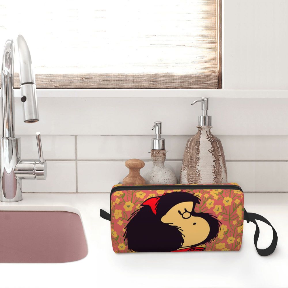 Custom Humor Manga Mafalda Travel Toiletry Bag Women Quino Argentina Cosmetic Makeup Bag Beauty Storage Bags Dopp Kit Box Case